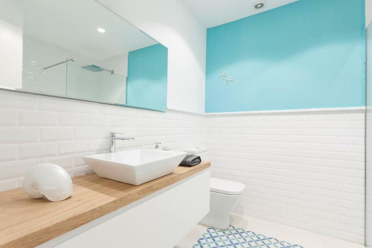 Stylish Apartment With Terrace For Couple Or Family Barselona Dış mekan fotoğraf
