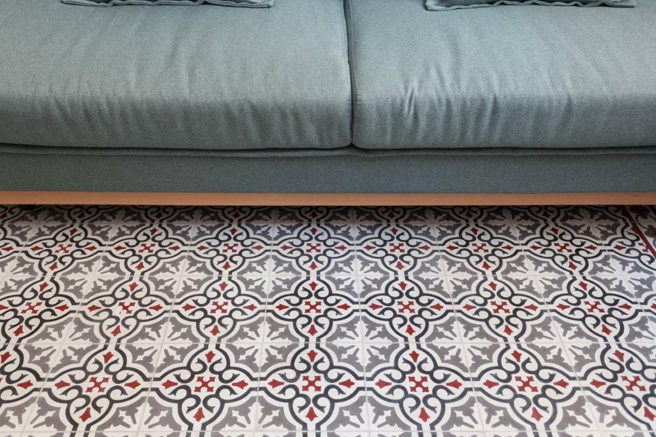 Stylish Apartment With Terrace For Couple Or Family Barselona Dış mekan fotoğraf